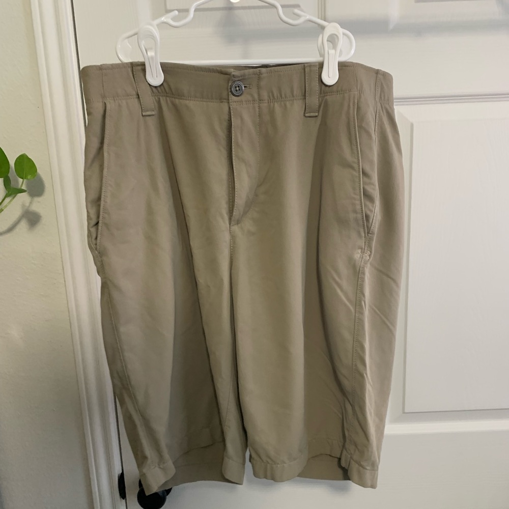 Under armour golf short